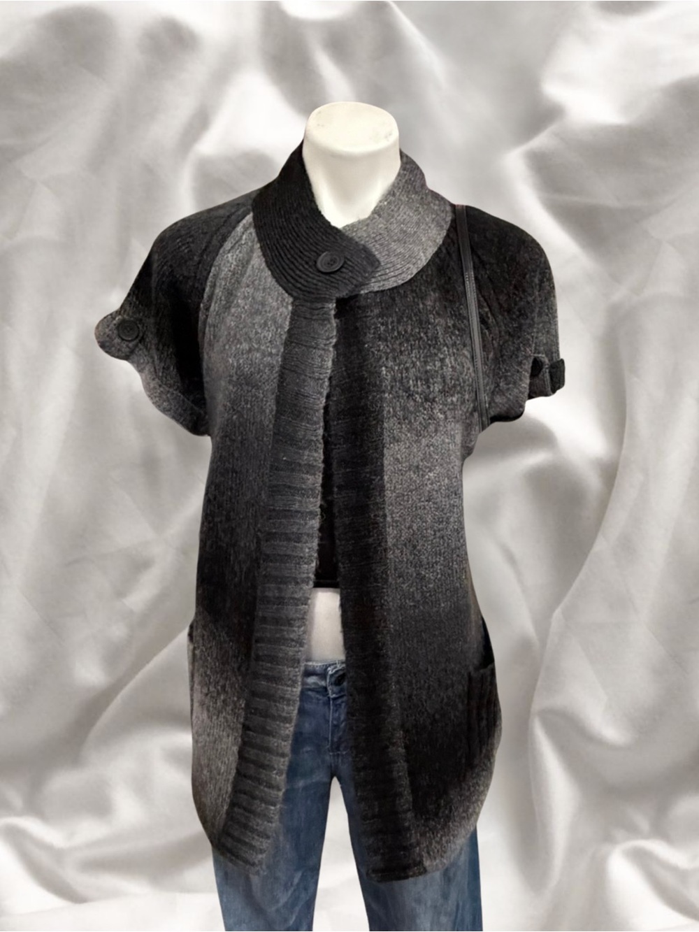 Y2K Ombré Short Sleeve Cardigan / Knit Vest | Grey & Black Gradient